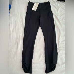 Fabletics High Rise Keyhole Leggings